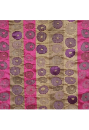 Draperie model geometric